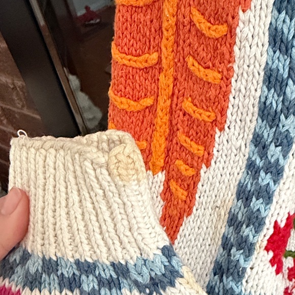 Vintage Northern Isles Hand Knit Fruit Vegetable Sweater - Picture 4 of 10